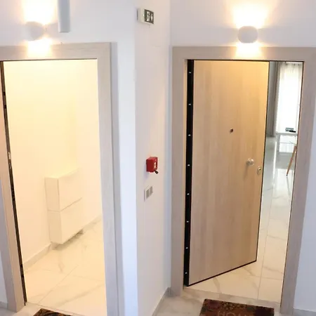 Ocean Pearl Apartment